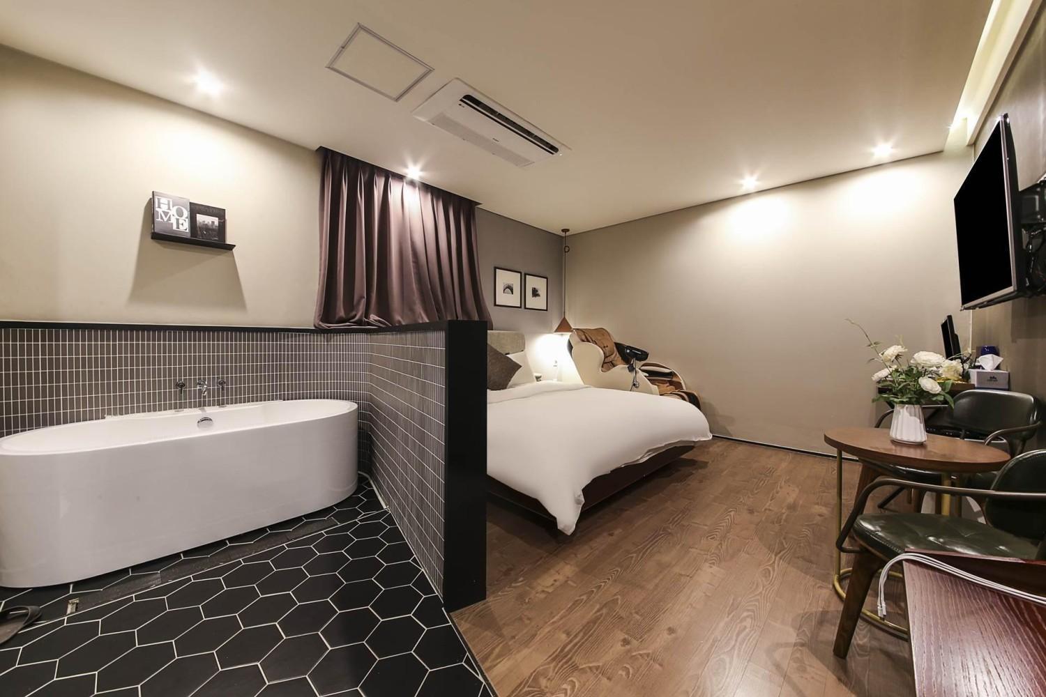 Brown Dot Yangjeong Hotel Busan Exterior foto
